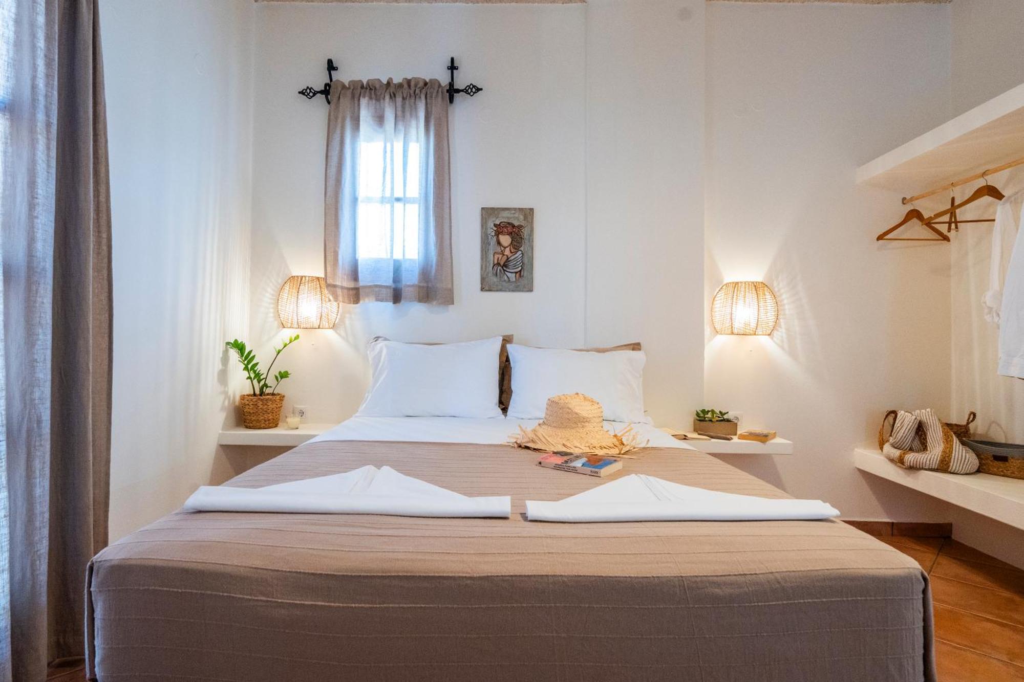 Ligaries Aparthotel Kini Ngoại thất bức ảnh