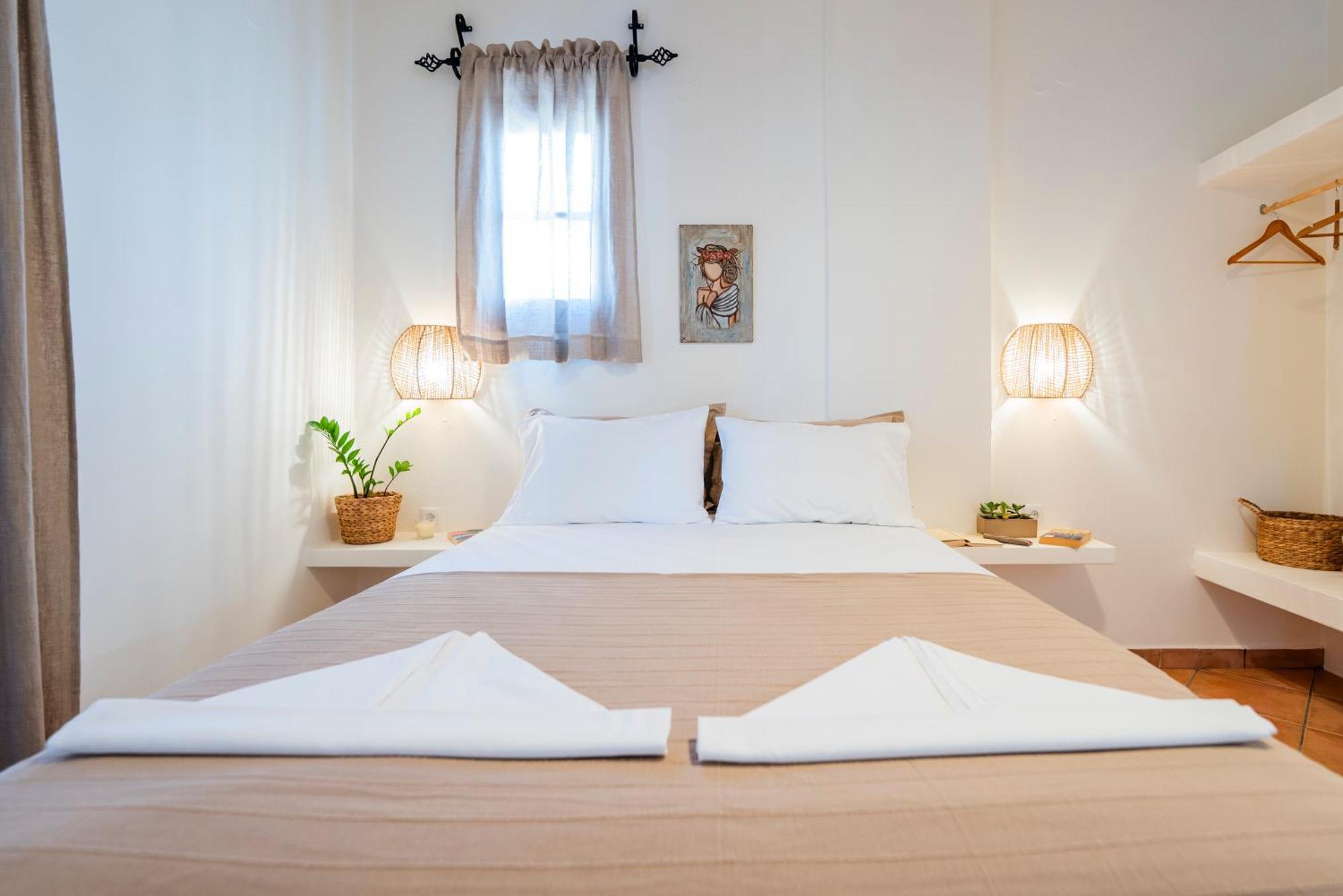 Ligaries Aparthotel Kini Ngoại thất bức ảnh