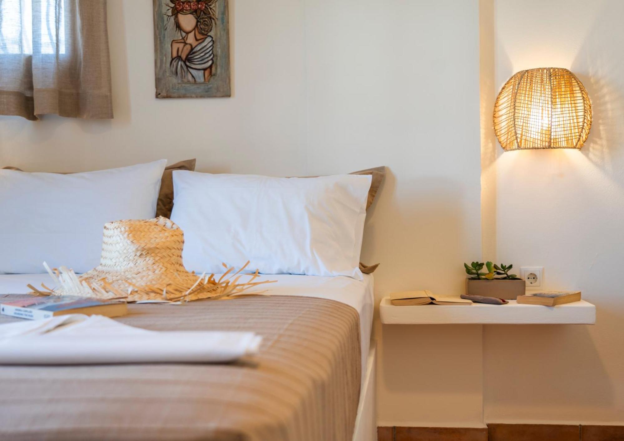 Ligaries Aparthotel Kini Ngoại thất bức ảnh