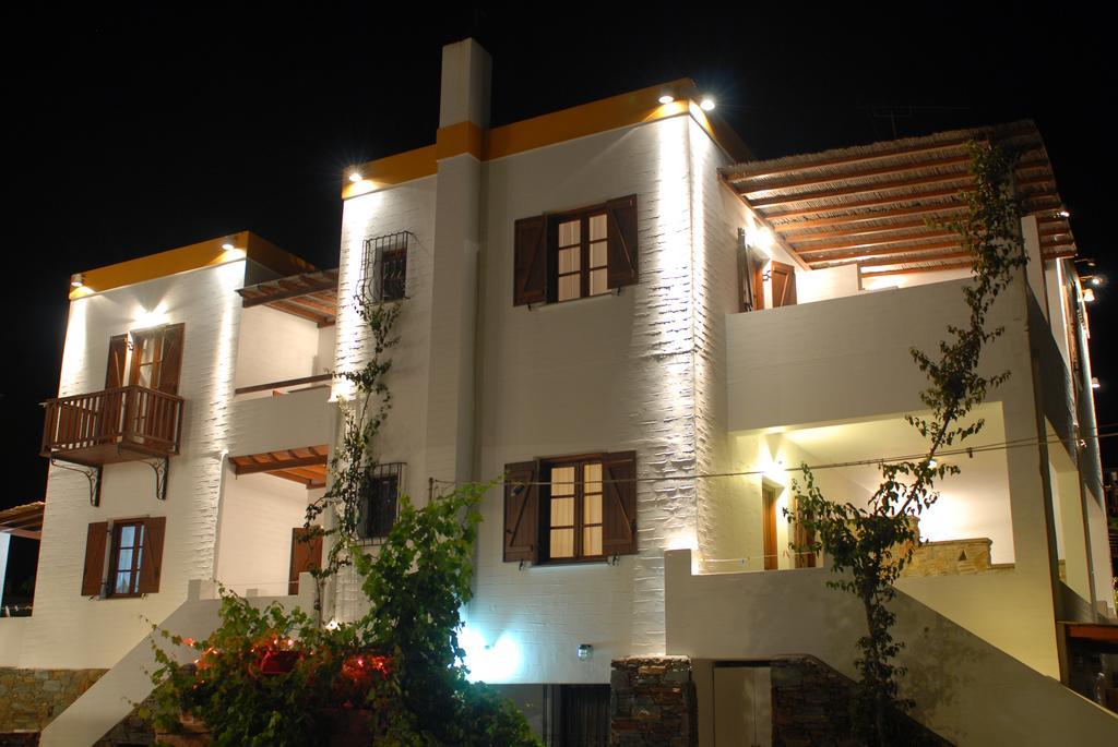 Ligaries Aparthotel Kini Ngoại thất bức ảnh